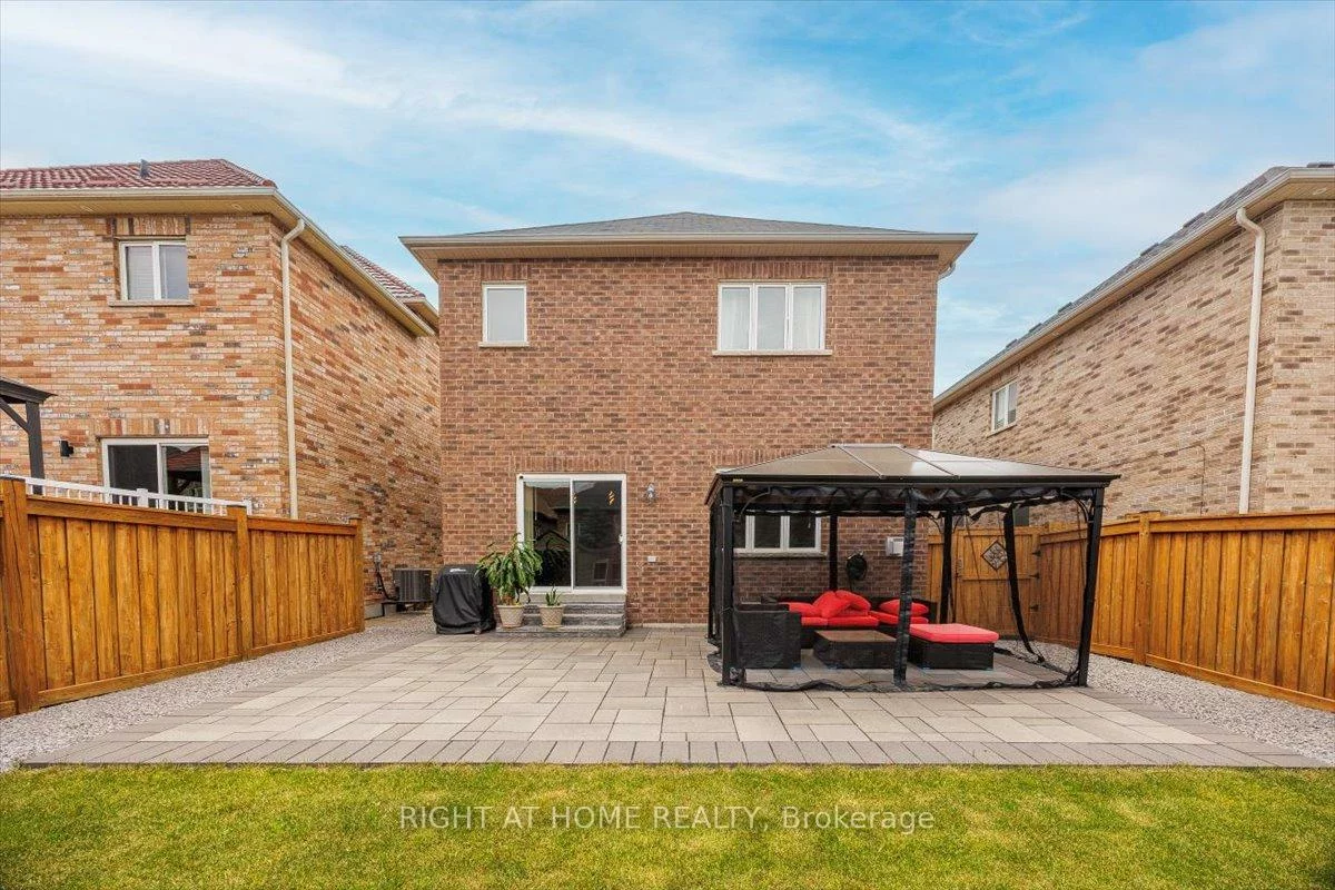 166, Gardiner, Bradford, Bradford West Gwillimbury