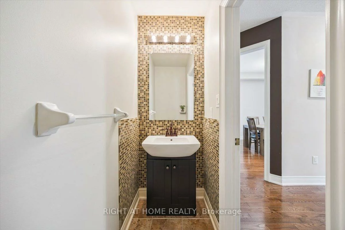 166, Gardiner, Bradford, Bradford West Gwillimbury