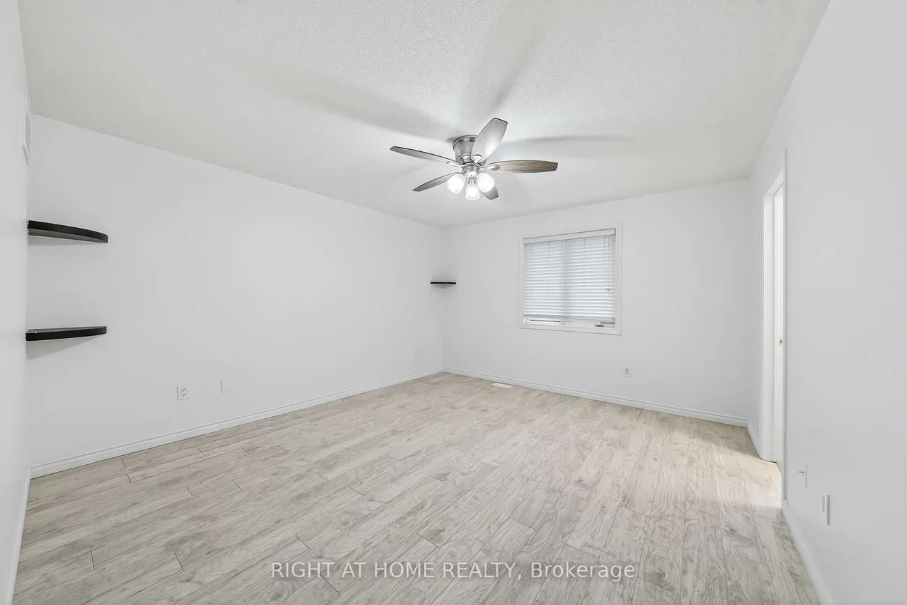 193, Blue Dasher, Bradford, Bradford West Gwillimbury