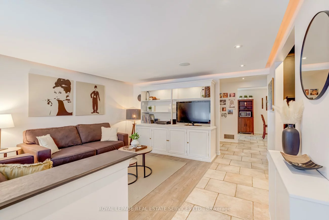 268, Britannia, Bradford, Bradford West Gwillimbury