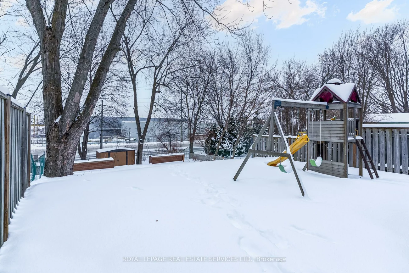 268, Britannia, Bradford, Bradford West Gwillimbury