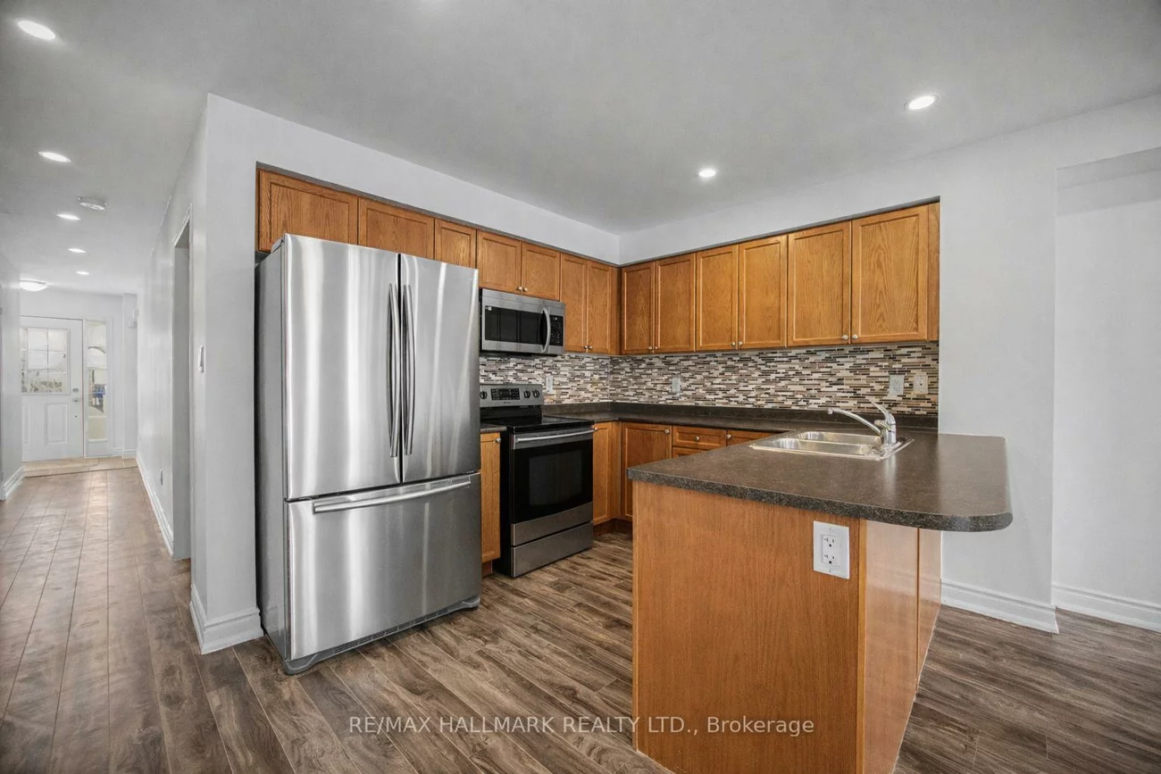 52, Acorn, Bradford, Bradford West Gwillimbury