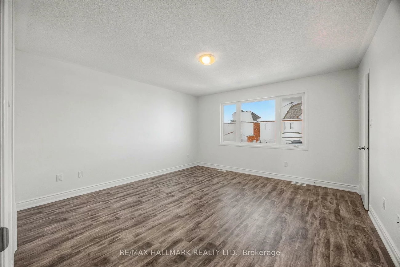 52, Acorn, Bradford, Bradford West Gwillimbury