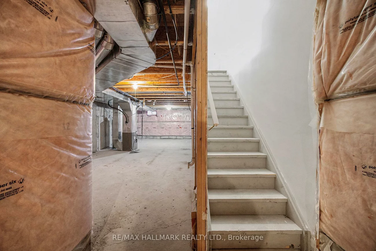 52, Acorn, Bradford, Bradford West Gwillimbury