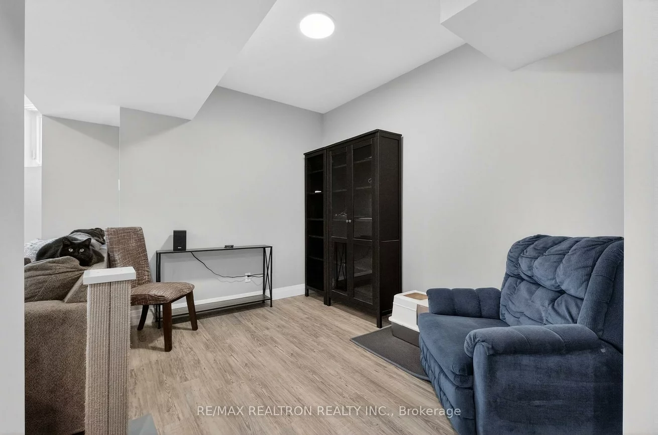 80, Gardiner, Bradford, Bradford West Gwillimbury