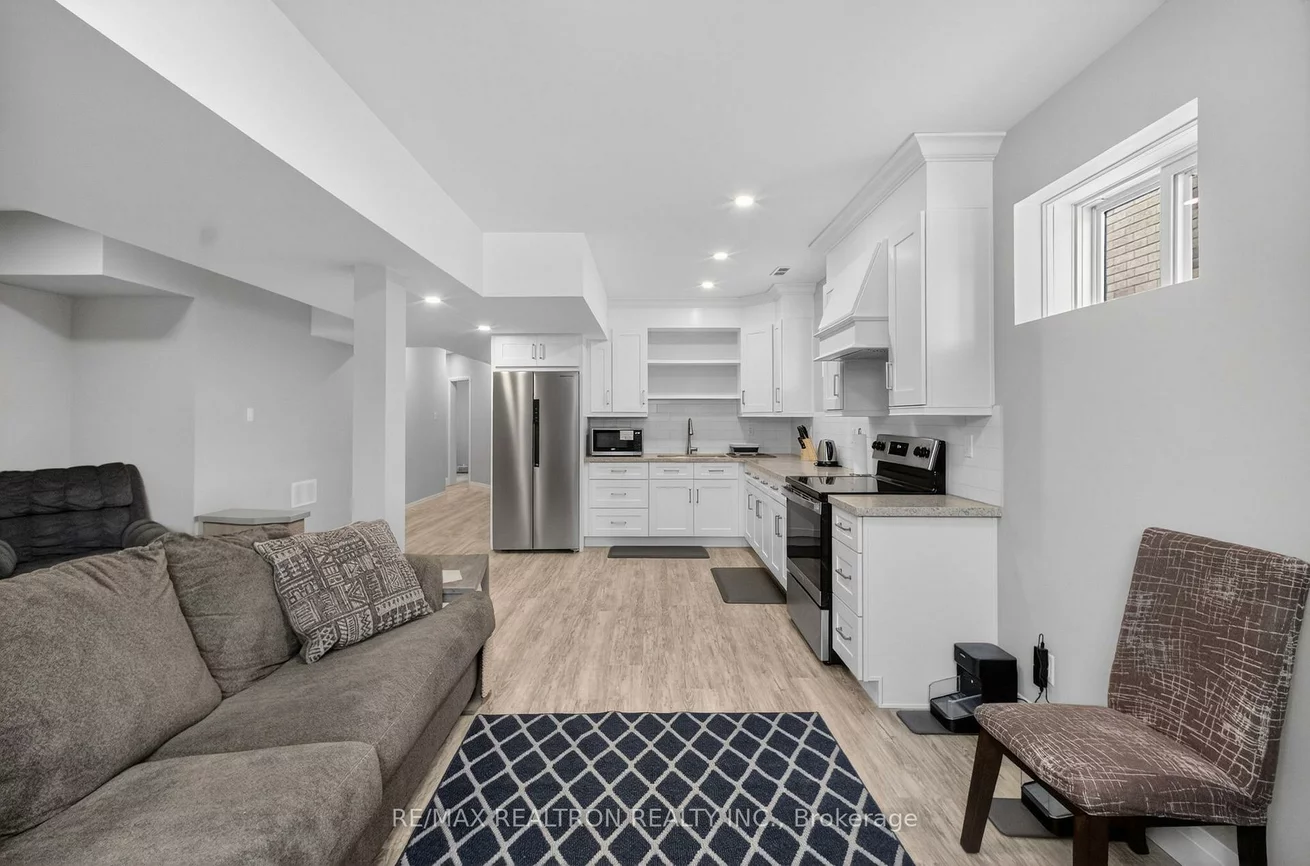 80, Gardiner, Bradford, Bradford West Gwillimbury