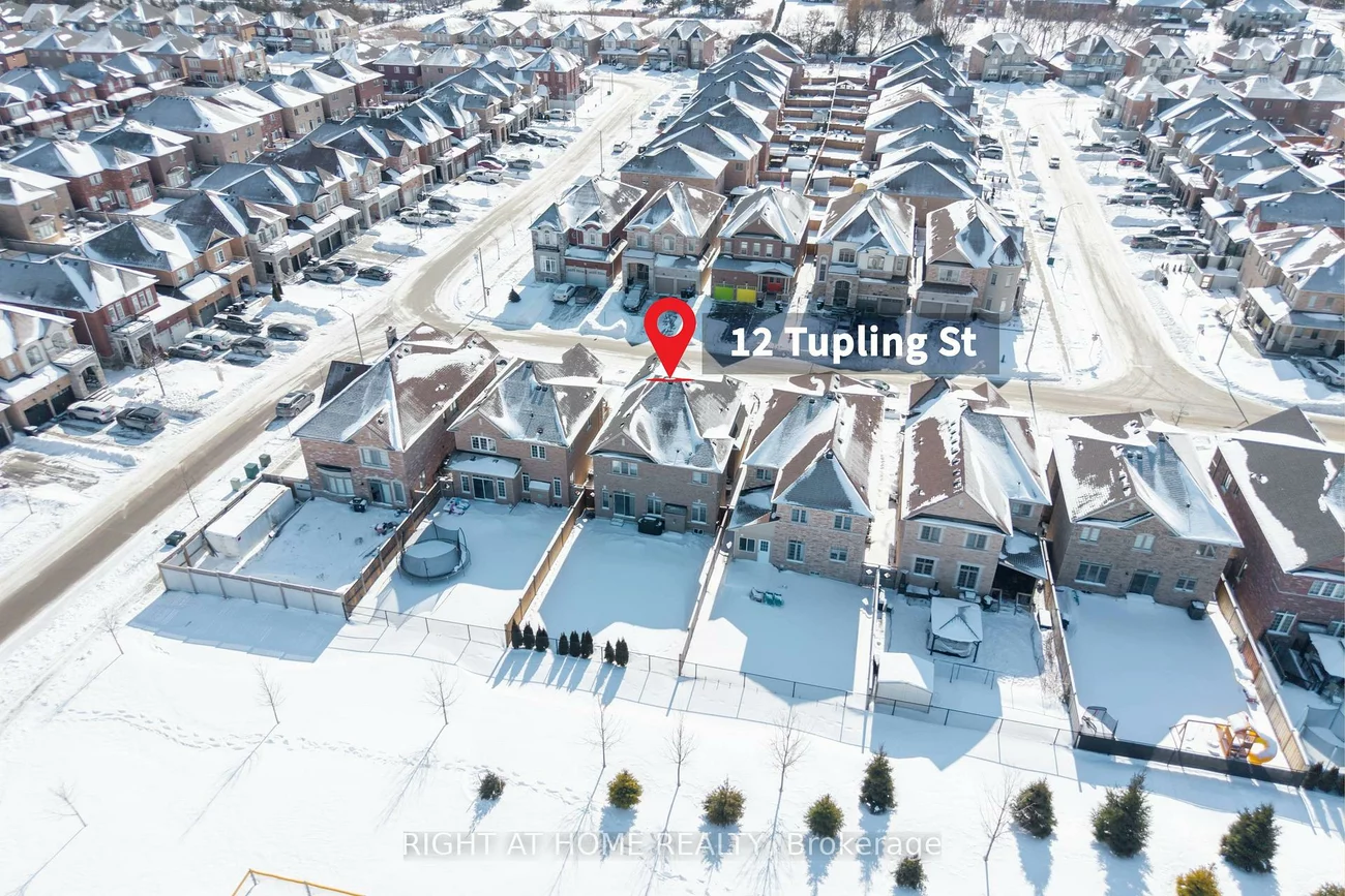 12, Tupling, Bradford, Bradford West Gwillimbury