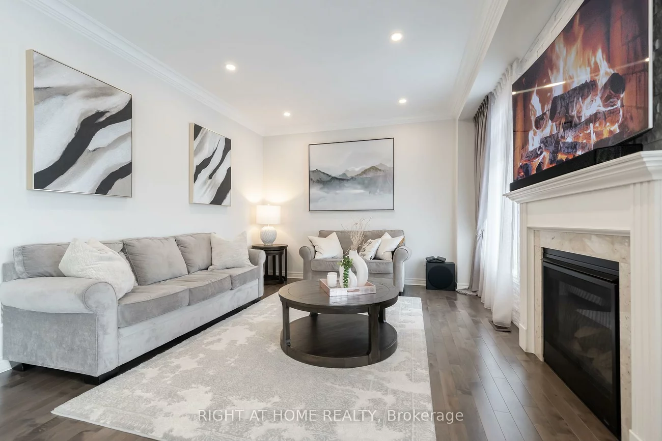 12, Tupling, Bradford, Bradford West Gwillimbury