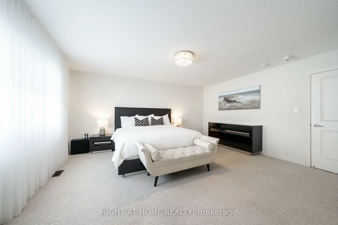 12, Tupling, Bradford, Bradford West Gwillimbury