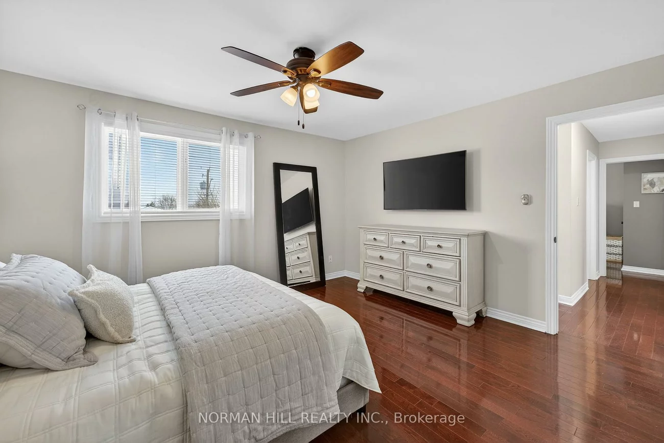 25, Buce, Bradford, Bradford West Gwillimbury