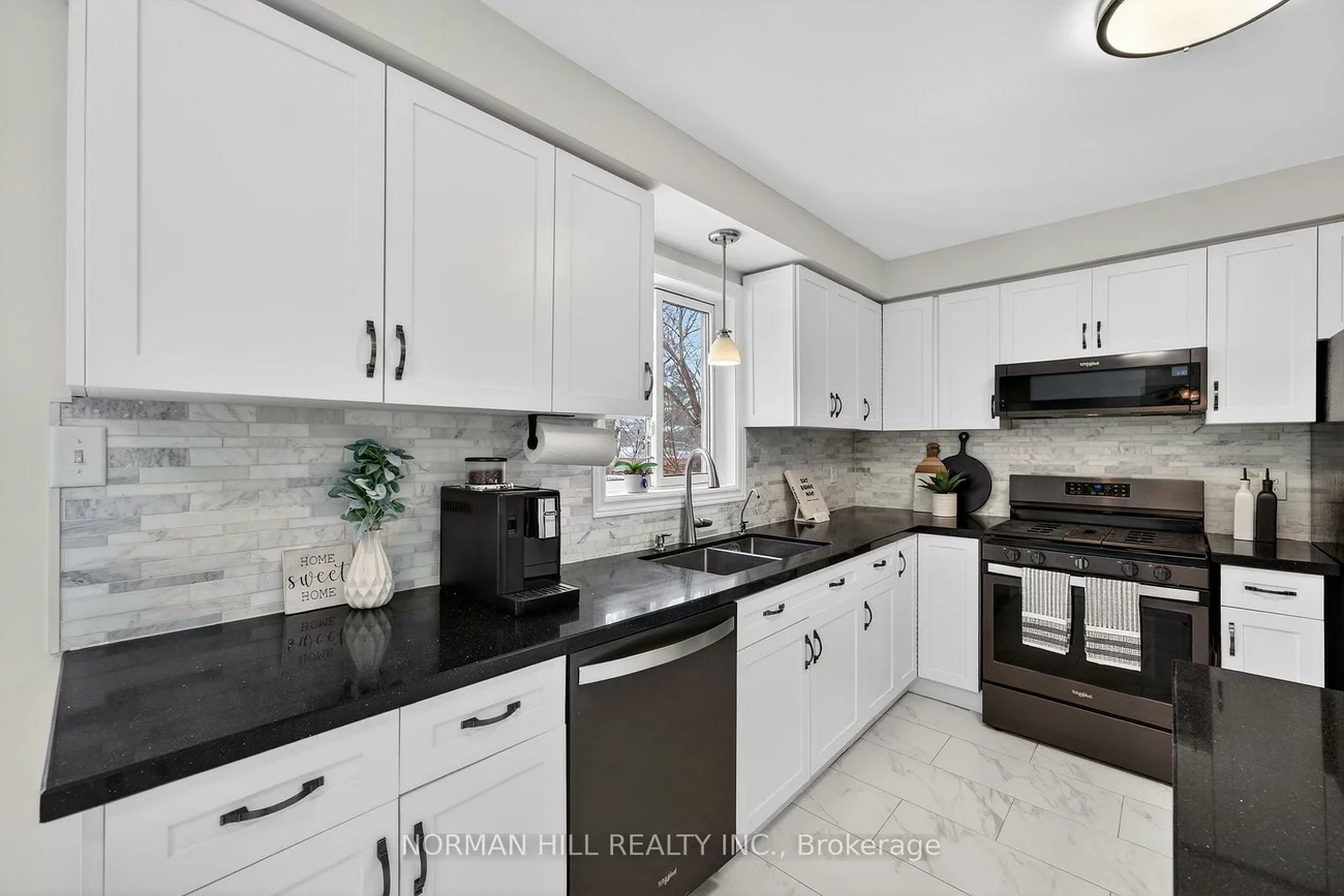 25, Buce, Bradford, Bradford West Gwillimbury