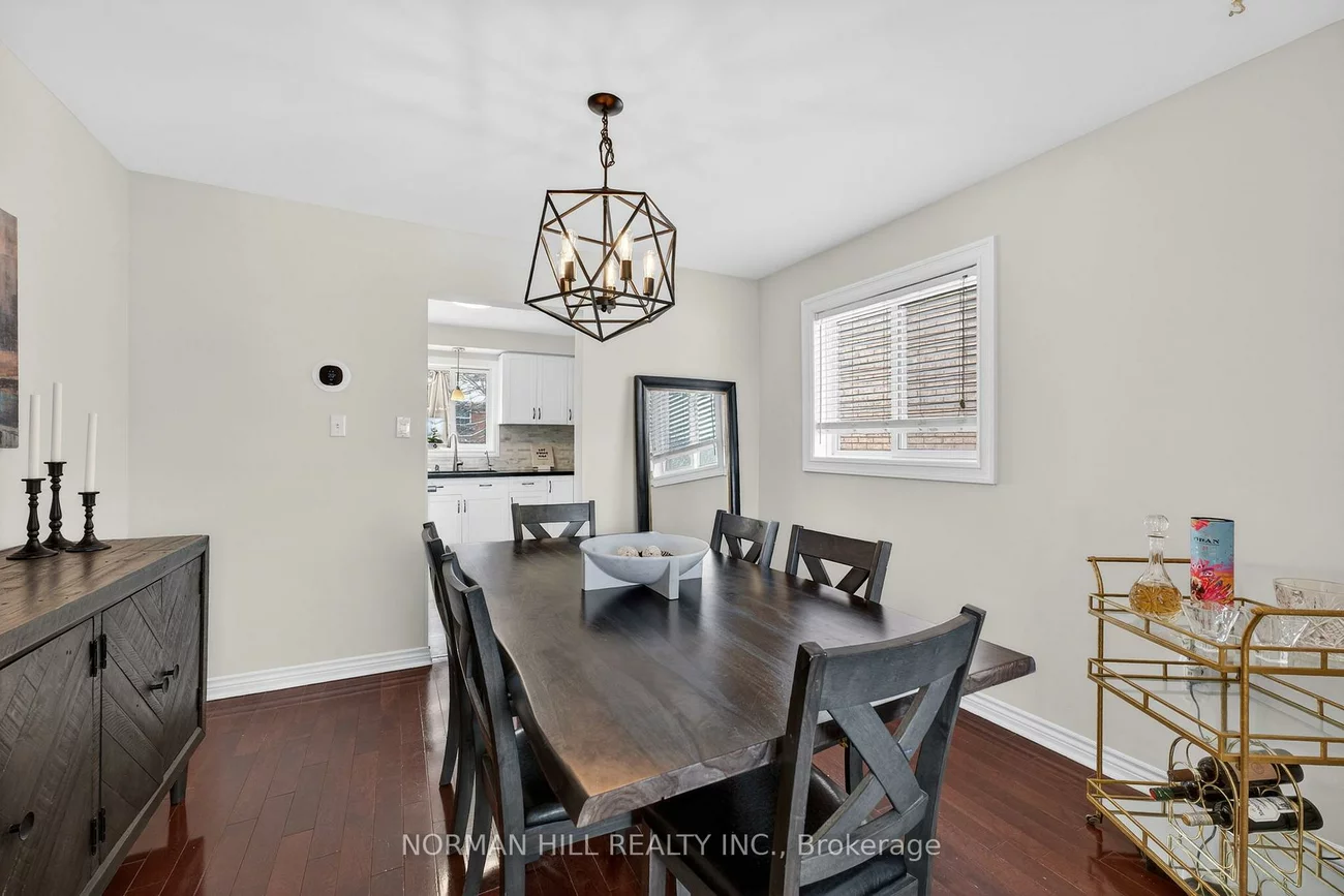 25, Buce, Bradford, Bradford West Gwillimbury