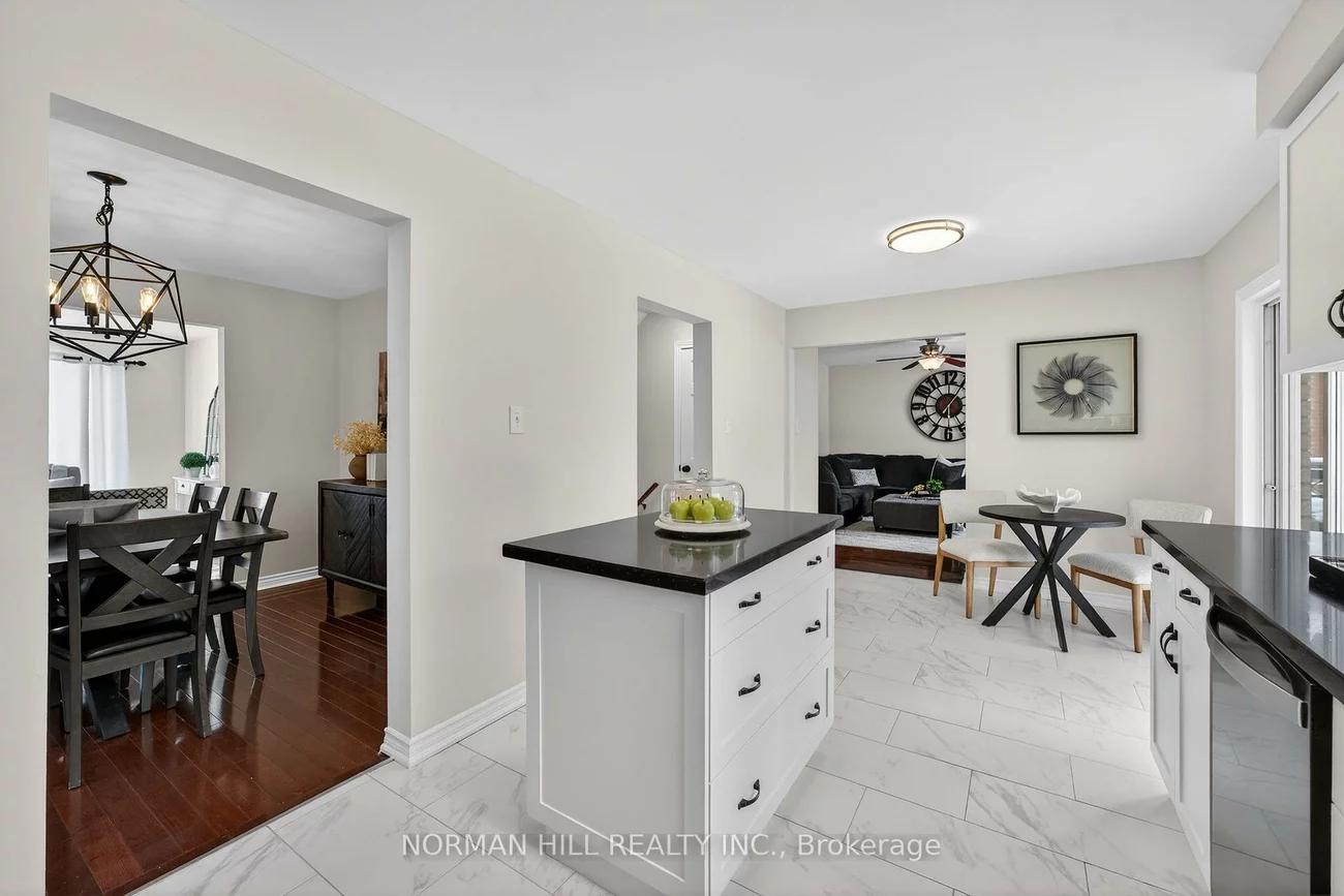 25, Buce, Bradford, Bradford West Gwillimbury