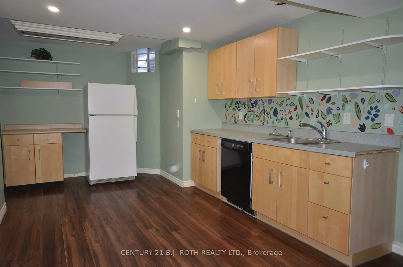 119, Metcalfe, Bradford, Bradford West Gwillimbury