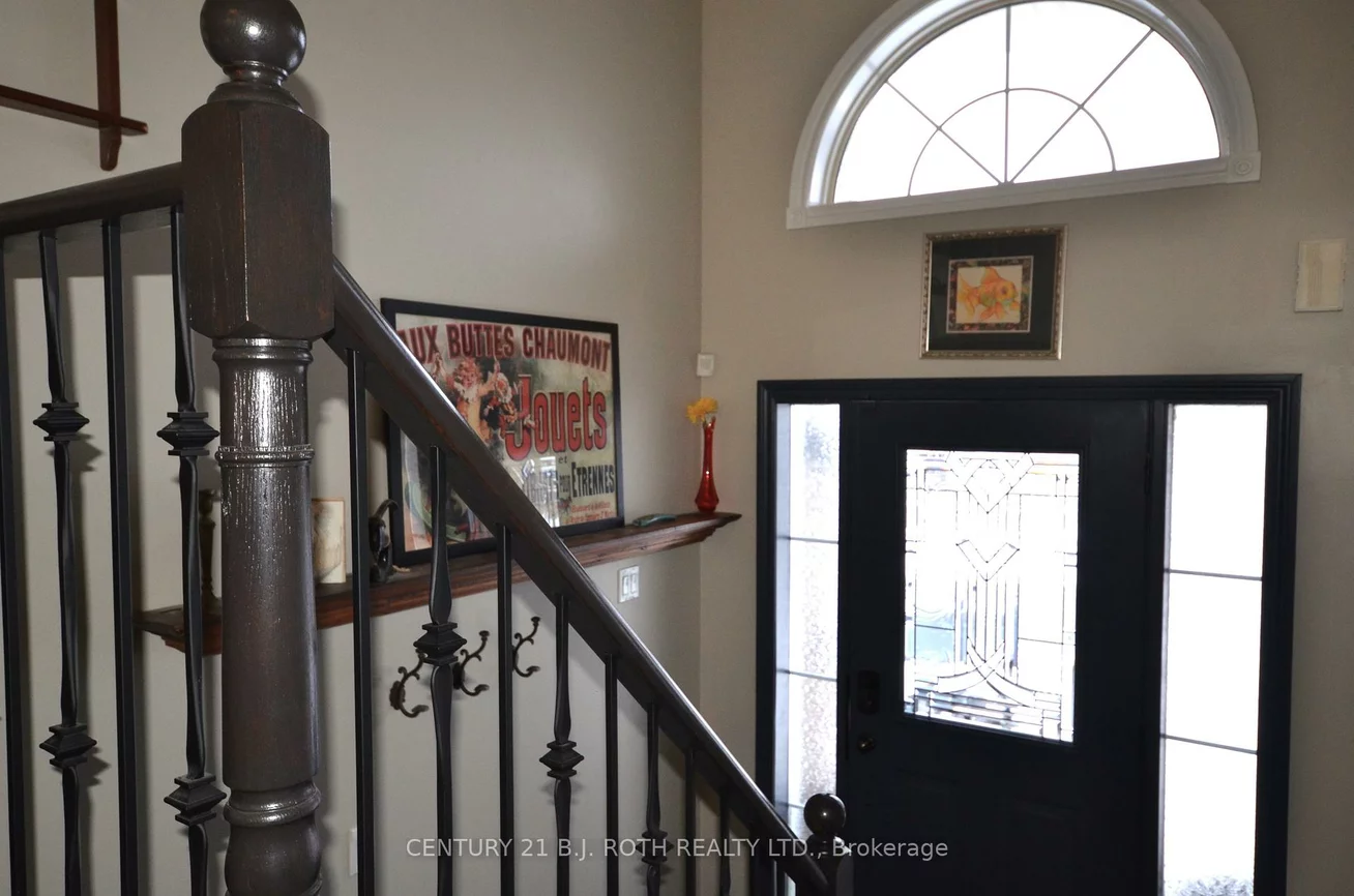 119, Metcalfe, Bradford, Bradford West Gwillimbury