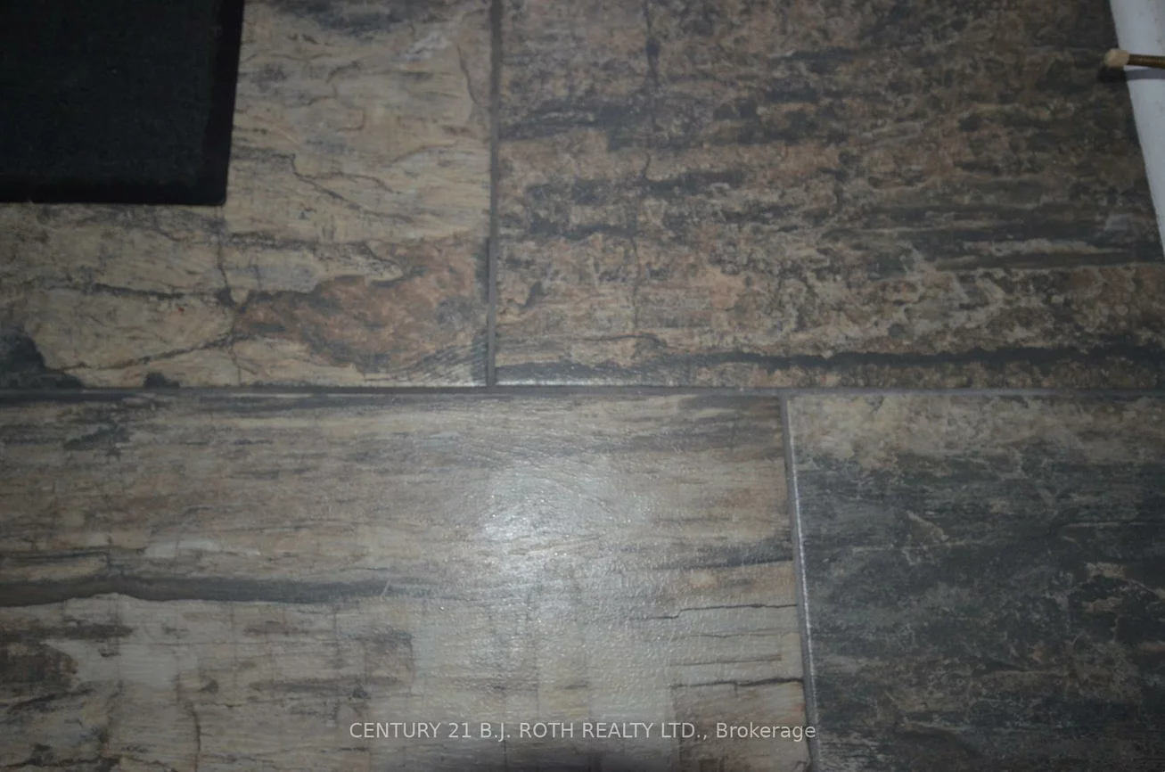 119, Metcalfe, Bradford, Bradford West Gwillimbury