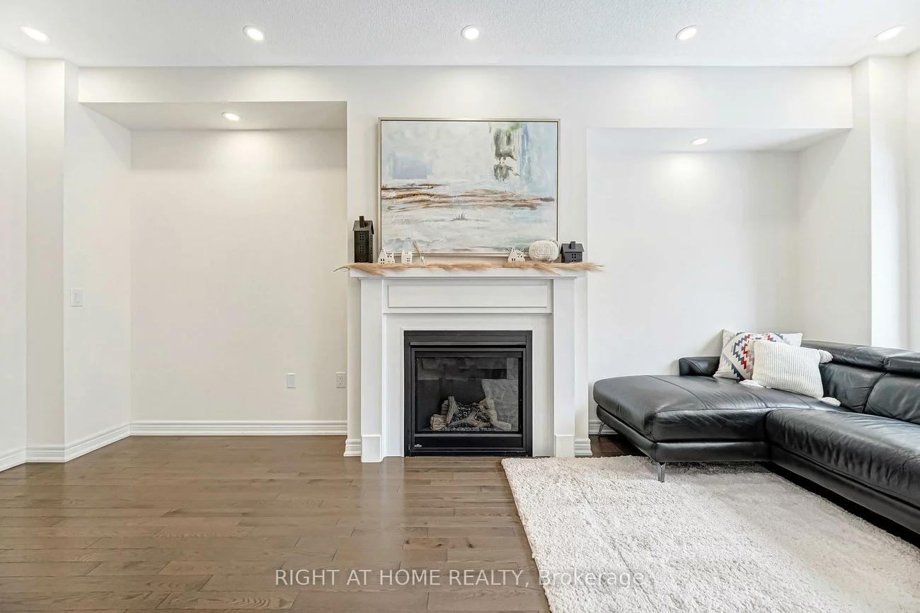 52, Veterans, Bradford, Bradford West Gwillimbury