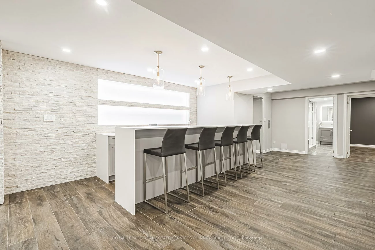 197, Nottingham Forest, Rural Bradford West Gwillimbury, Bradford West Gwillimbury