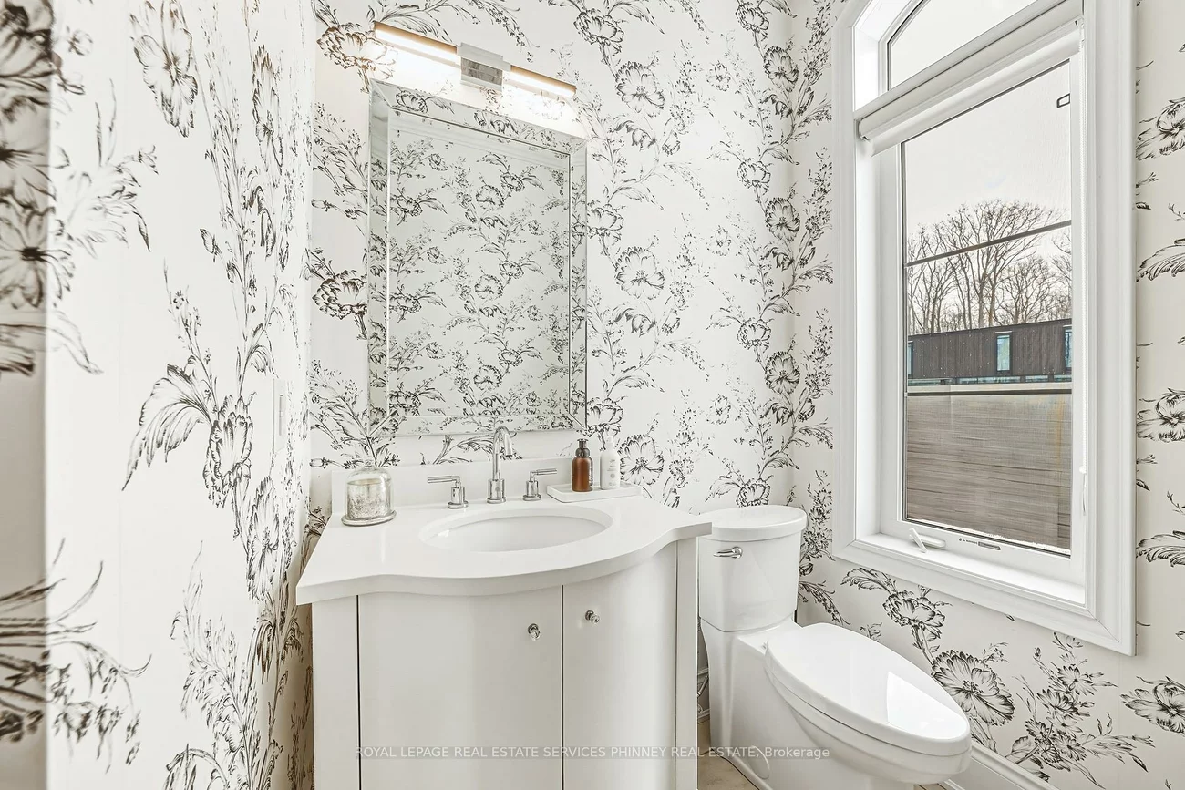 197, Nottingham Forest, Rural Bradford West Gwillimbury, Bradford West Gwillimbury