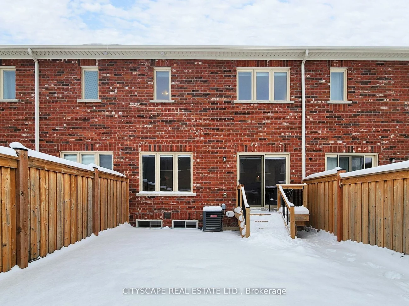 98, Veterans, Bradford, Bradford West Gwillimbury