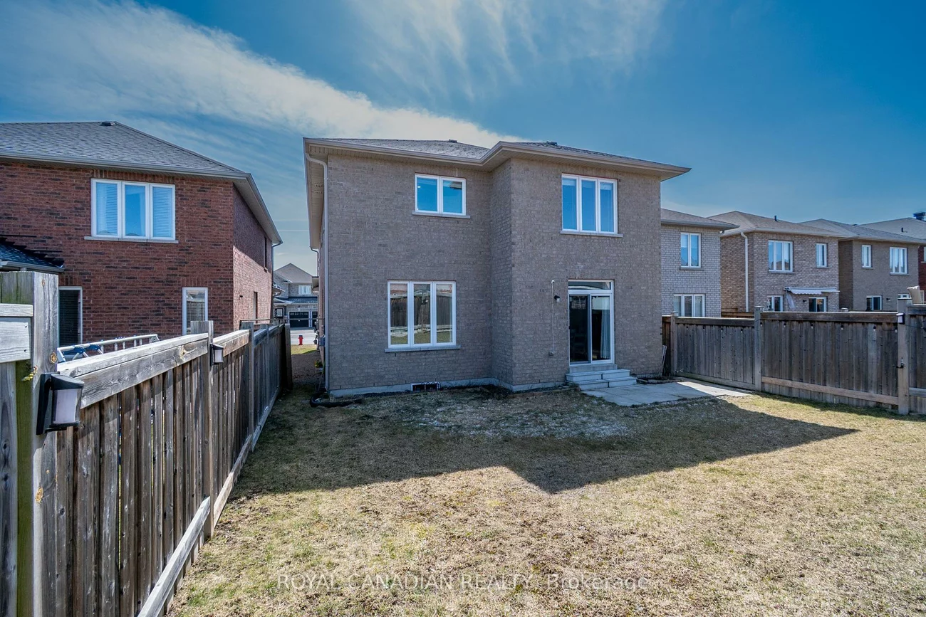 213, Richardson, Bradford, Bradford West Gwillimbury