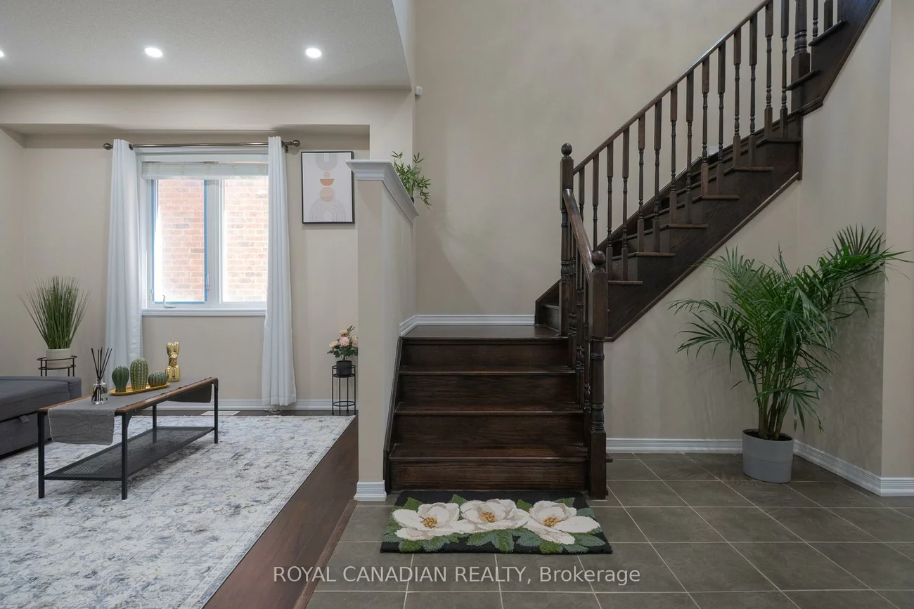 213, Richardson, Bradford, Bradford West Gwillimbury