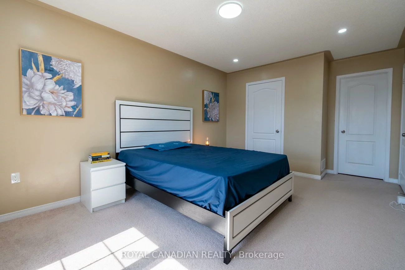 213, Richardson, Bradford, Bradford West Gwillimbury