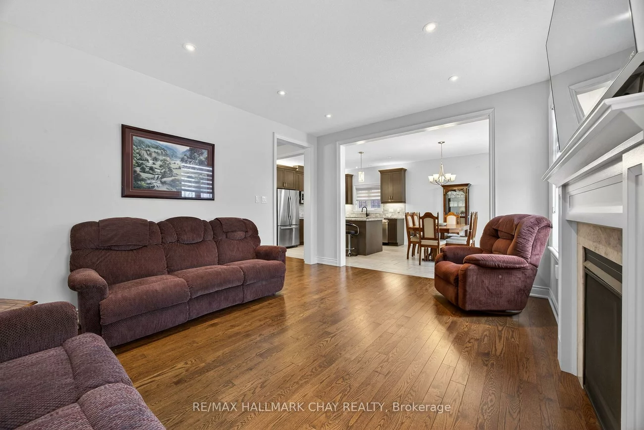 101, Gardiner, Bradford, Bradford West Gwillimbury