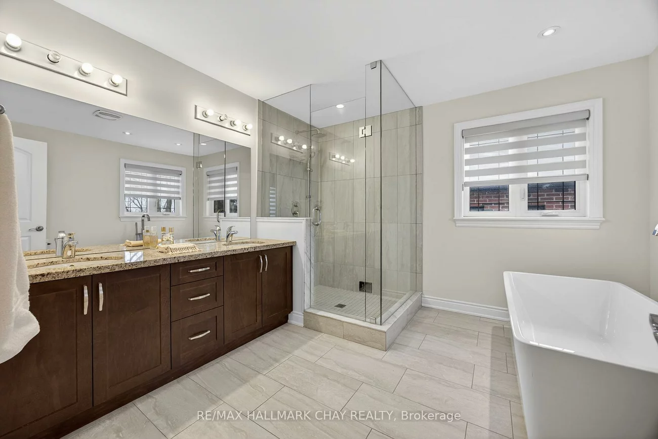 101, Gardiner, Bradford, Bradford West Gwillimbury