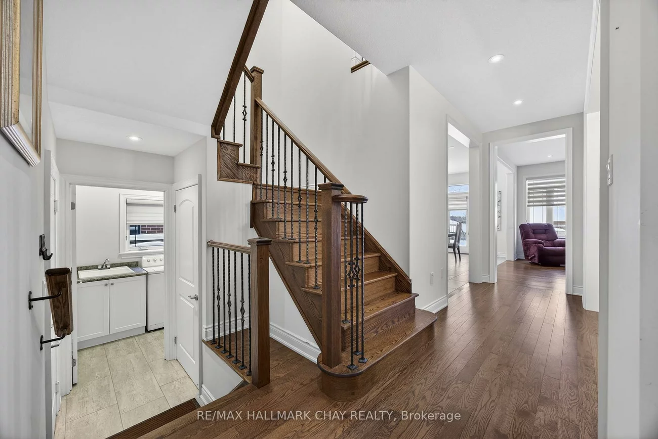 101, Gardiner, Bradford, Bradford West Gwillimbury