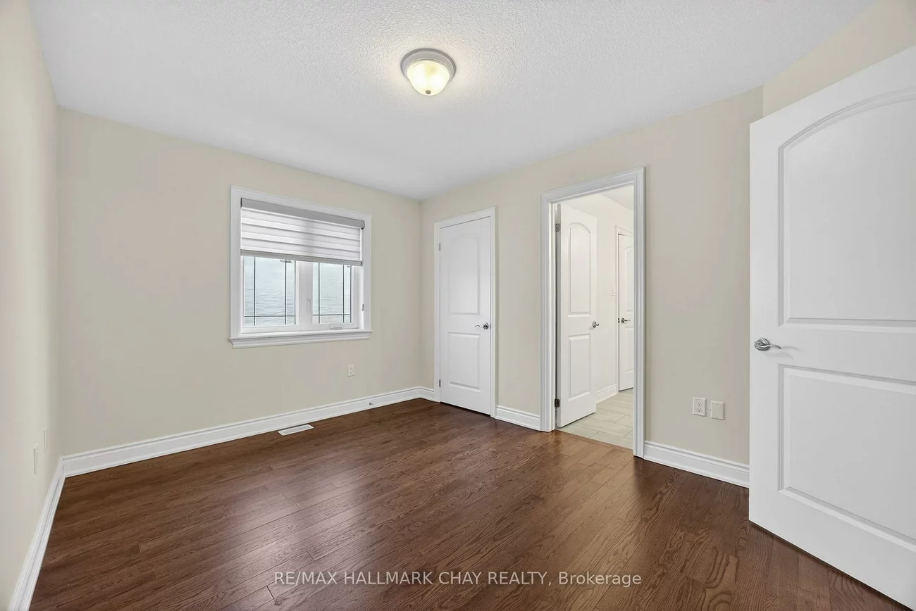 101, Gardiner, Bradford, Bradford West Gwillimbury