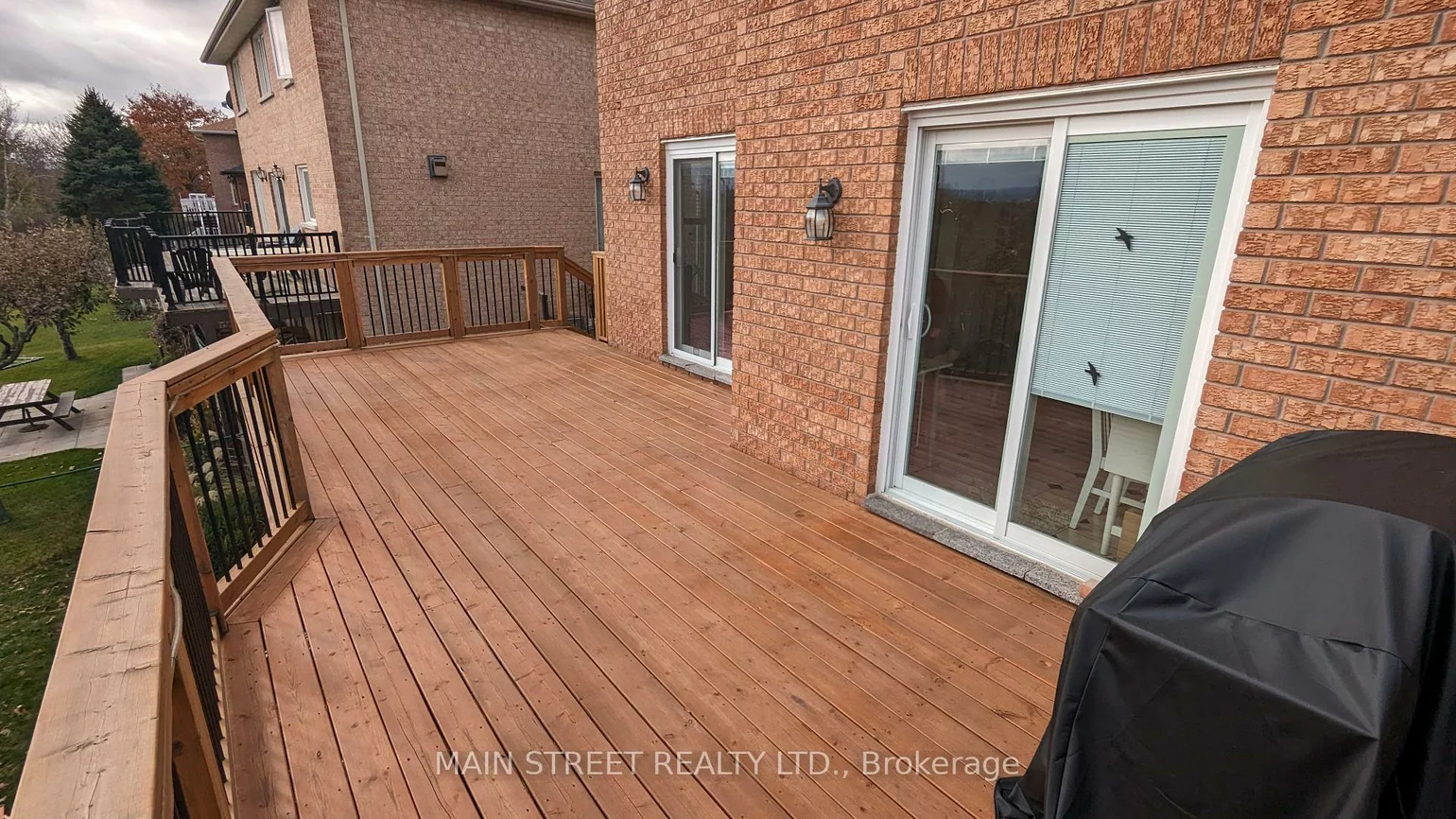 22, Royal, Bradford, Bradford West Gwillimbury