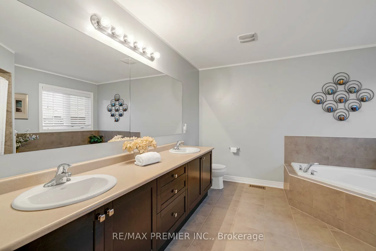 196, Aishford, Bradford, Bradford West Gwillimbury