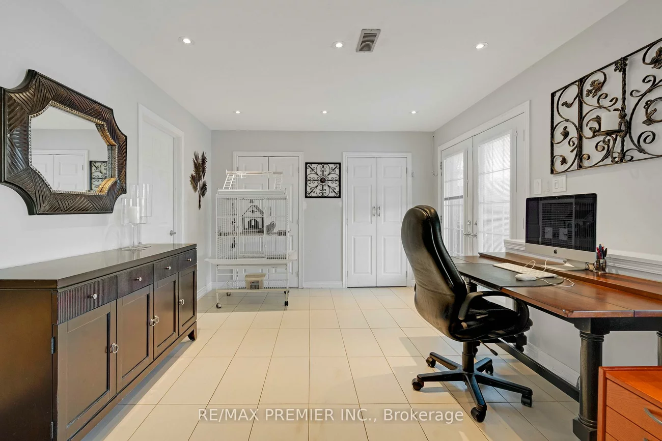 196, Aishford, Bradford, Bradford West Gwillimbury