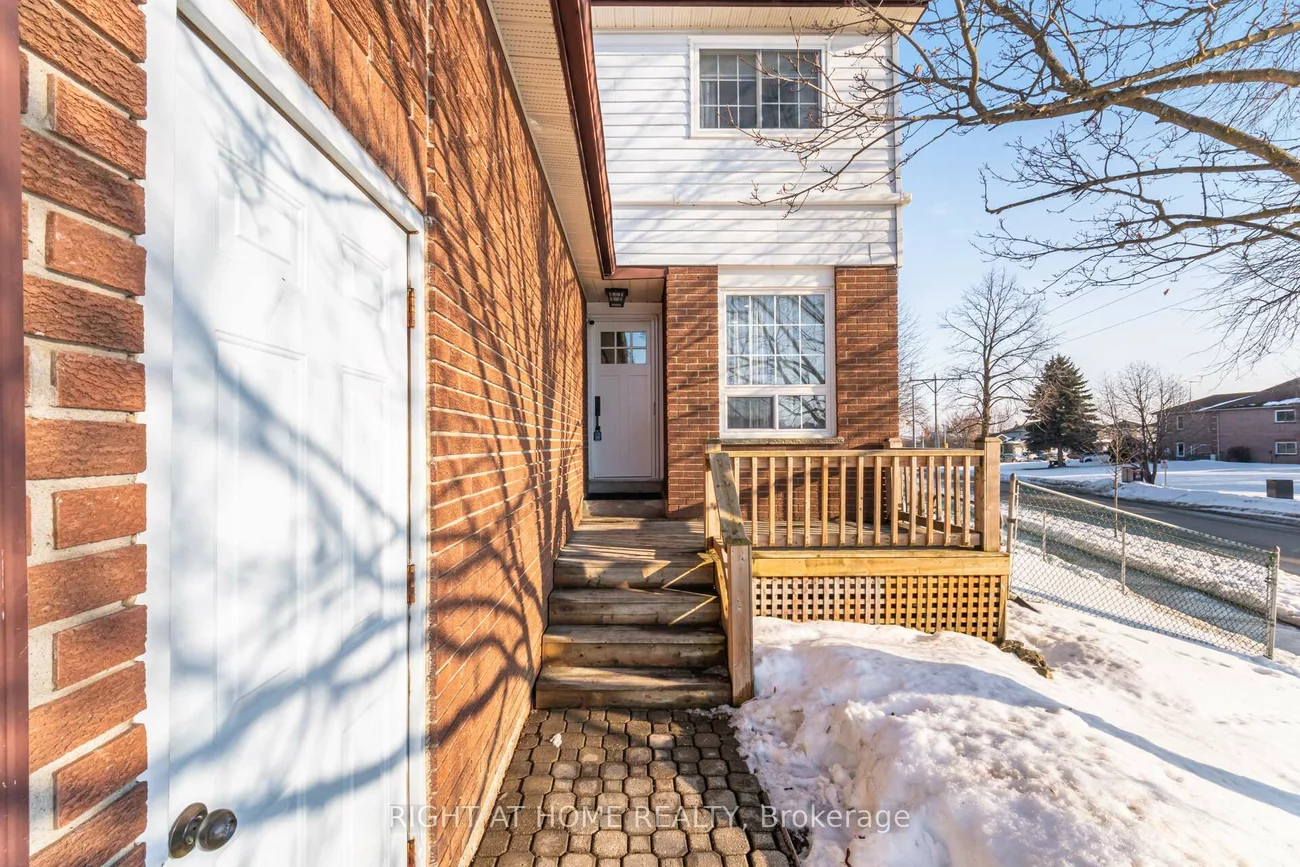 405, Maplegrove, Bradford, Bradford West Gwillimbury