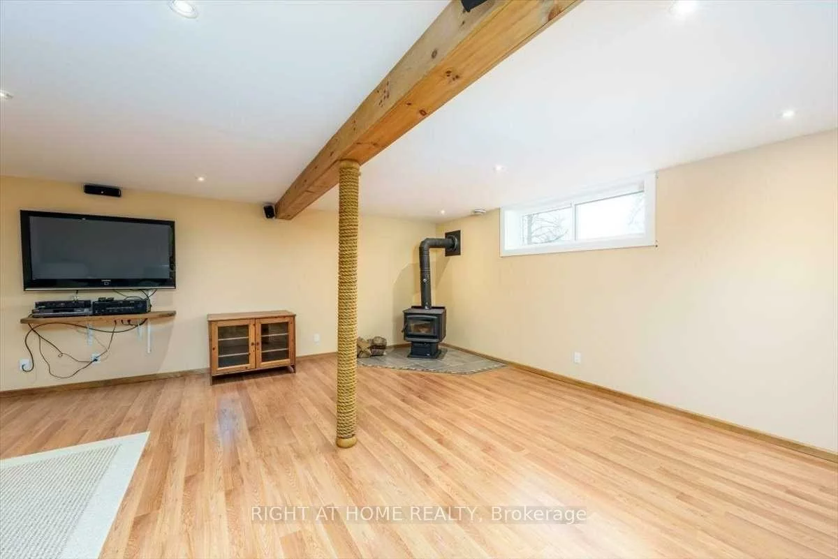 405, Maplegrove, Bradford, Bradford West Gwillimbury