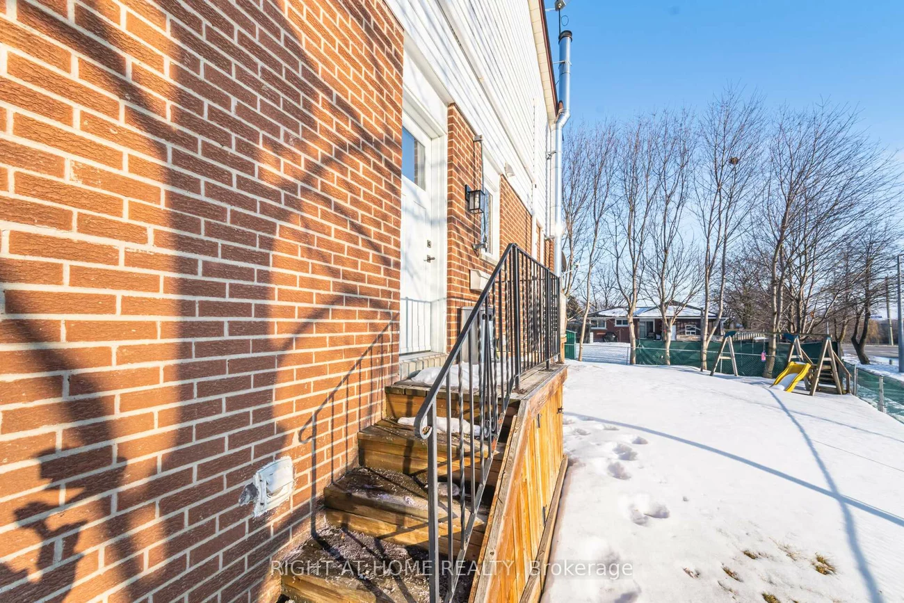 405, Maplegrove, Bradford, Bradford West Gwillimbury