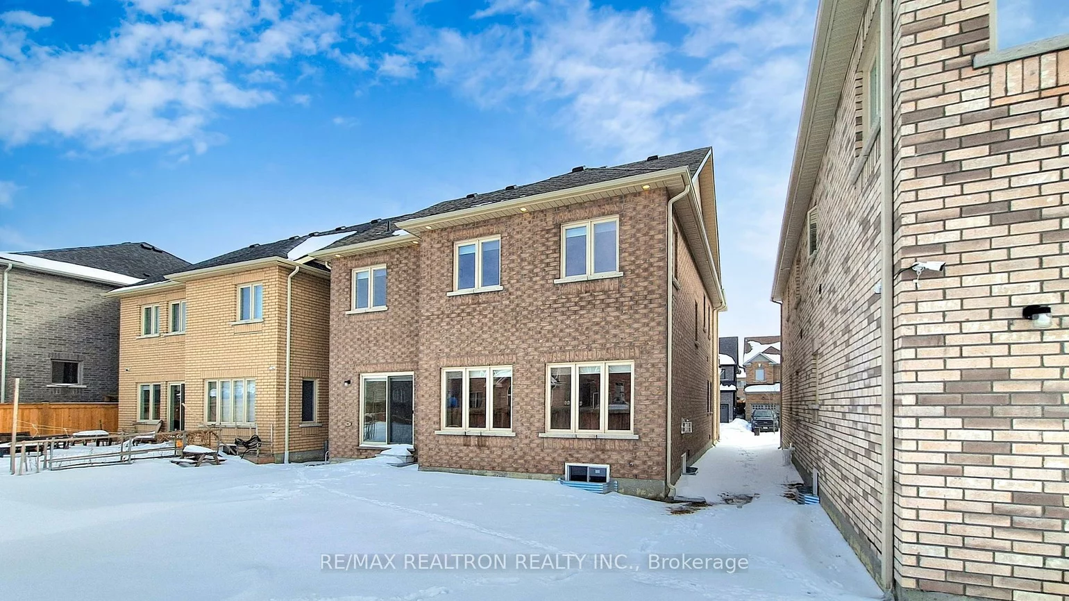 46, Mac Campbell, Bradford, Bradford West Gwillimbury