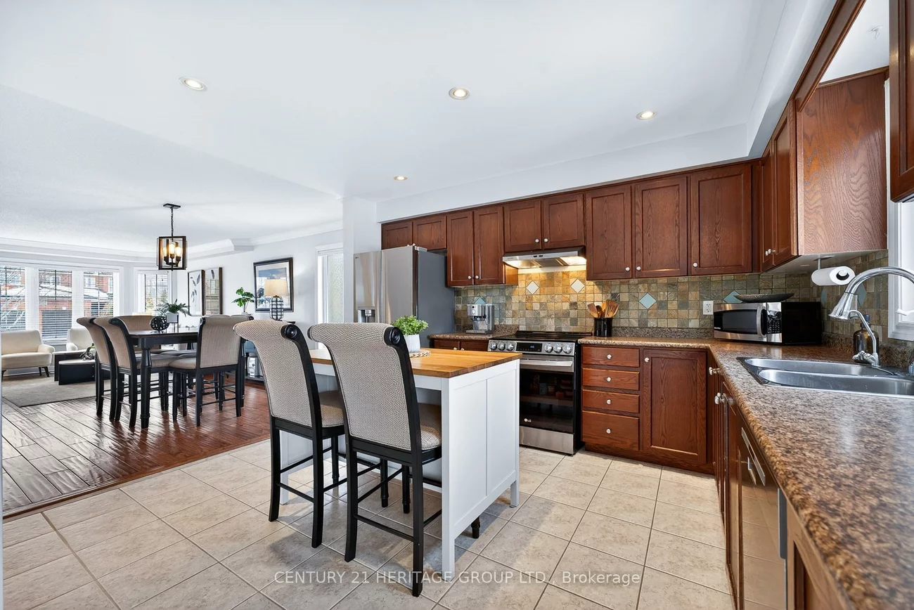 162, Metcalfe, Bradford, Bradford West Gwillimbury