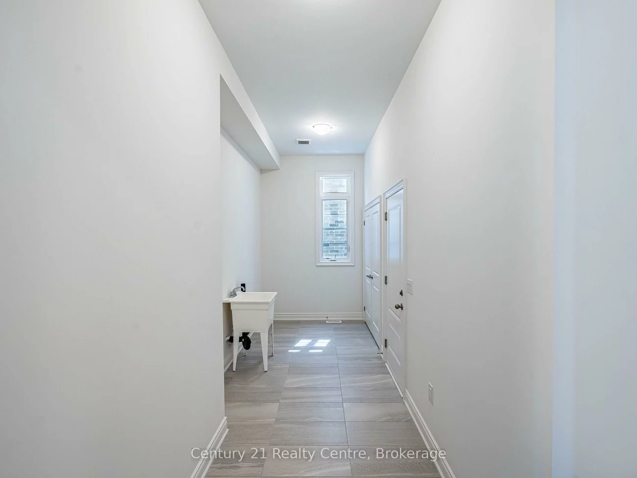 26, Hearn, Bond Head, Bradford West Gwillimbury