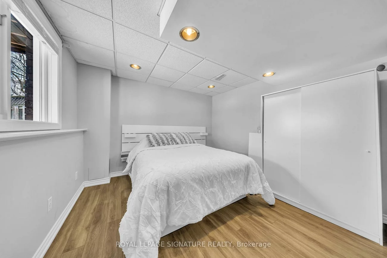 22, Stoddart, Bradford, Bradford West Gwillimbury