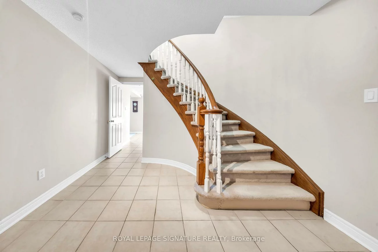 22, Stoddart, Bradford, Bradford West Gwillimbury