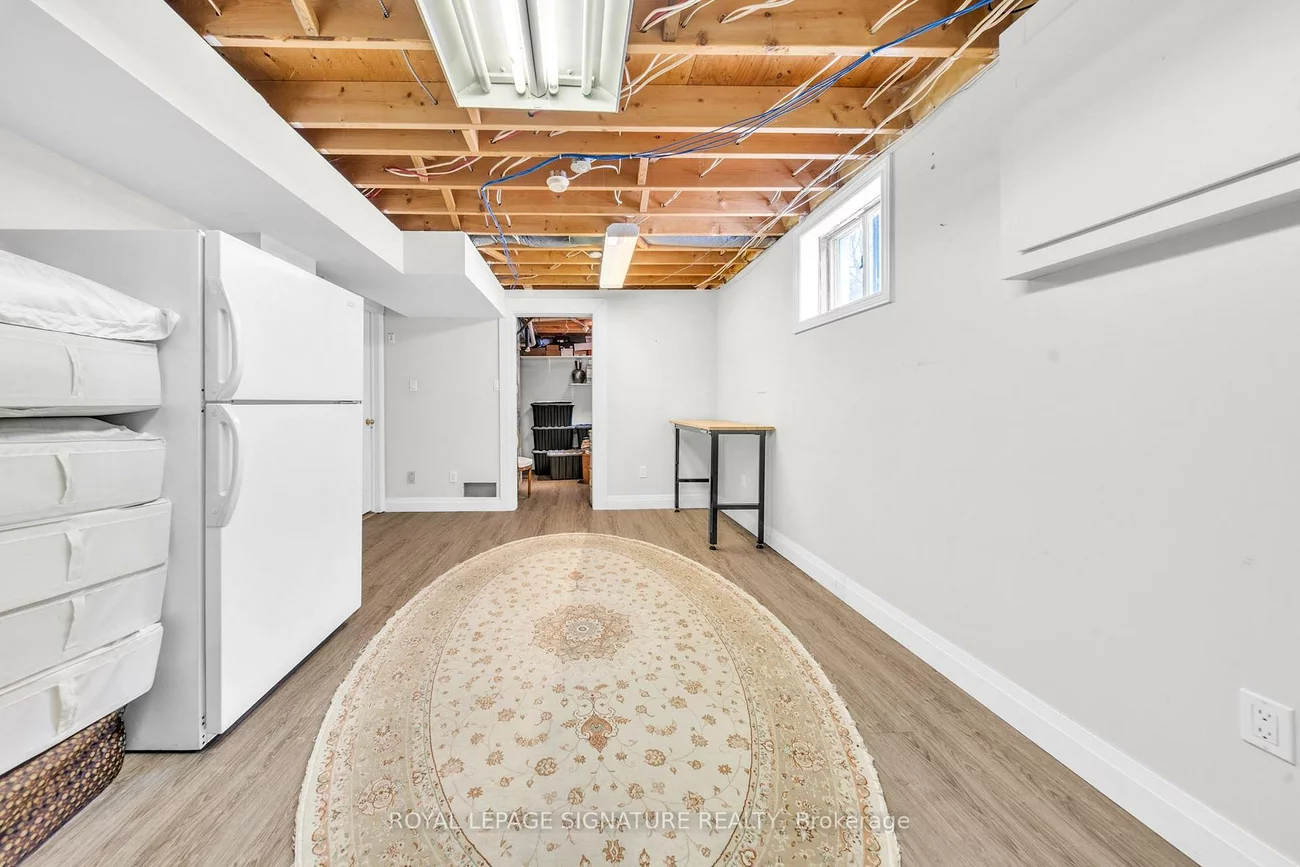 22, Stoddart, Bradford, Bradford West Gwillimbury