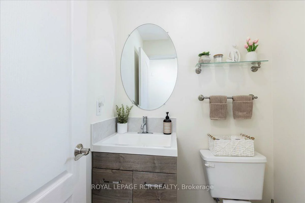 56, Noble, Bradford, Bradford West Gwillimbury