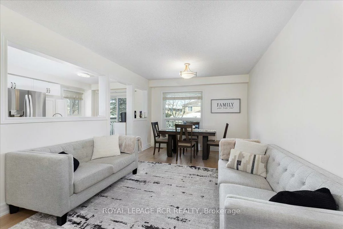 56, Noble, Bradford, Bradford West Gwillimbury