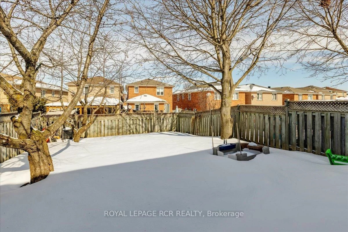 56, Noble, Bradford, Bradford West Gwillimbury