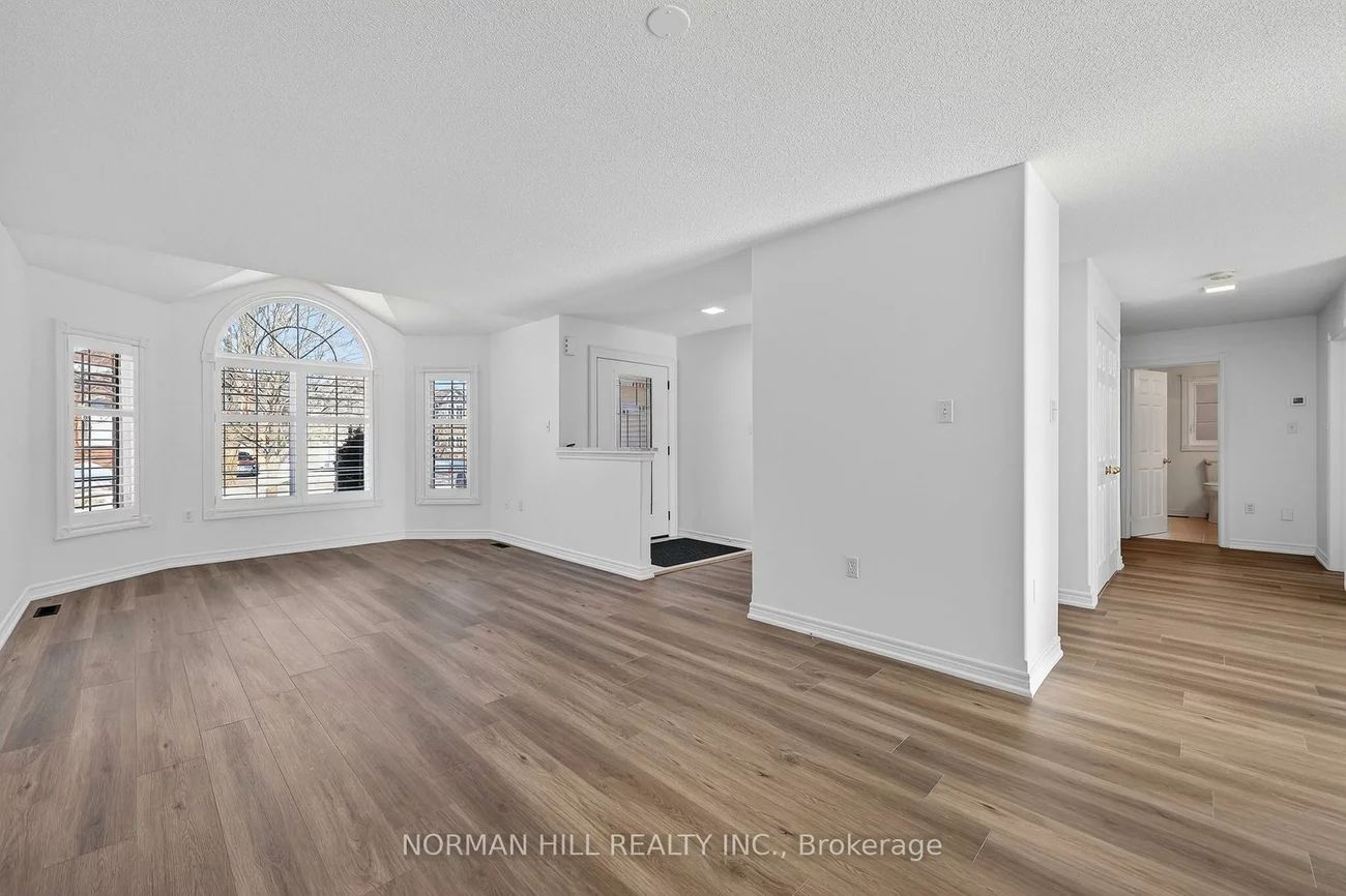 130, Metcalfe, Bradford, Bradford West Gwillimbury