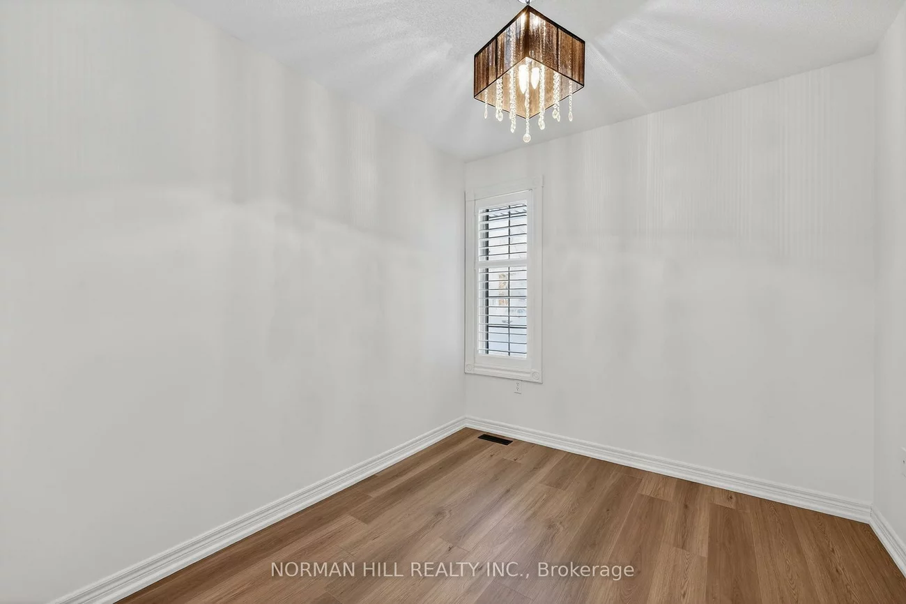 130, Metcalfe, Bradford, Bradford West Gwillimbury