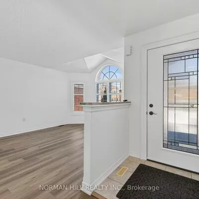 130, Metcalfe, Bradford, Bradford West Gwillimbury