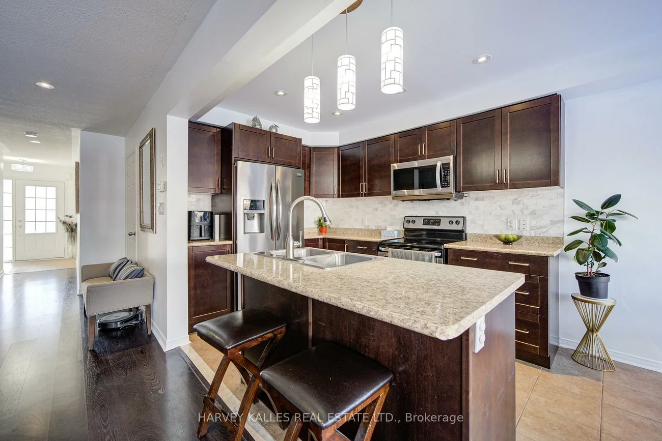 223, Orr, Bradford, Bradford West Gwillimbury